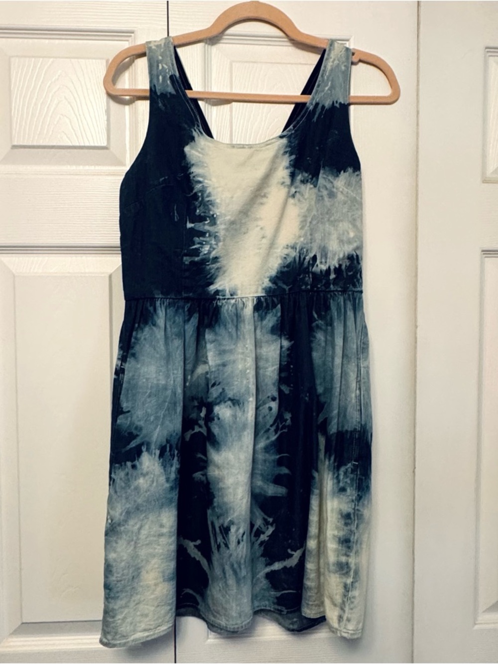 American Eagle Outfitters Tie Dye Denim Dress
